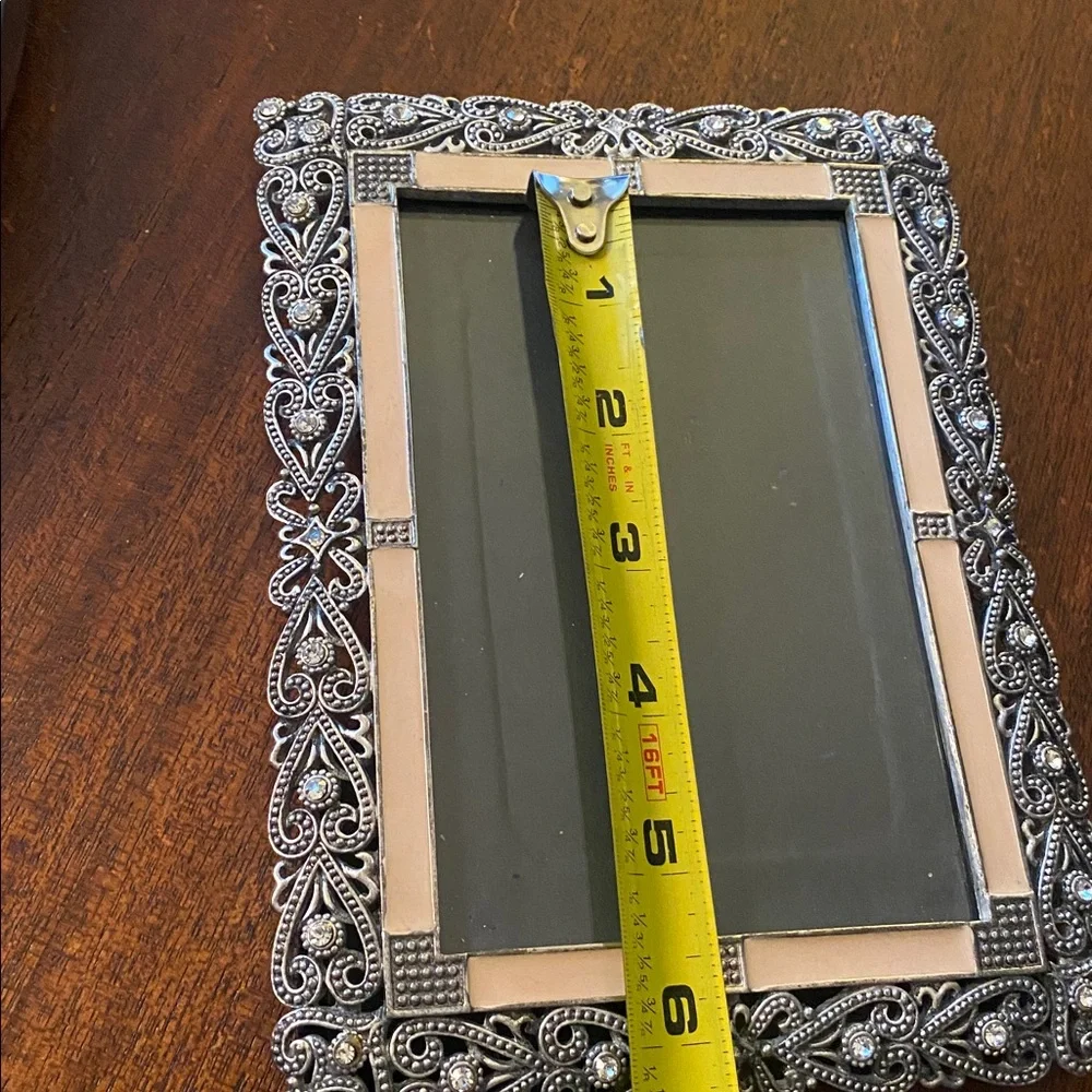 Beautiful Vintage 1980’s rhinestone and enamel picture frame